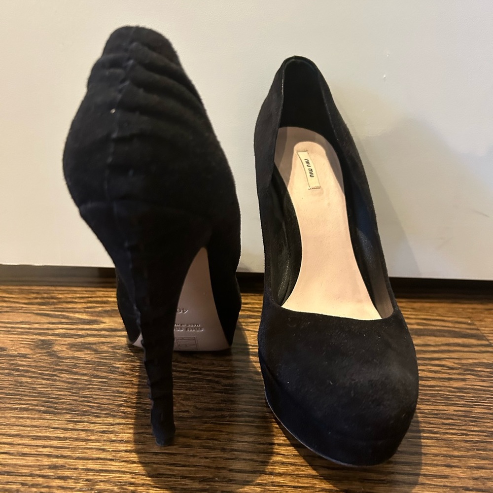 Beautiful platform black Miu Miu heels. Size 40